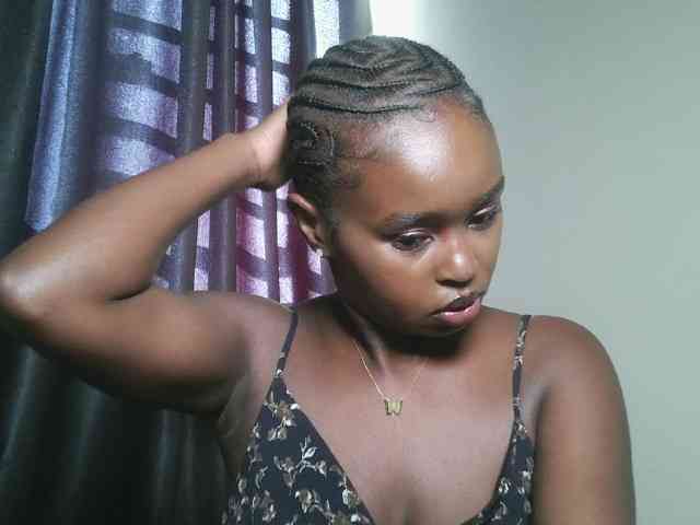 Modella: Spiceynelly