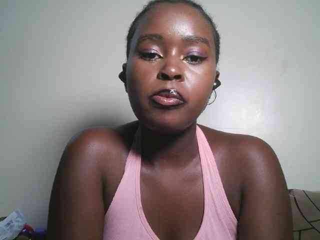 Spiceynelly webcam