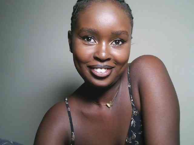 Modella: Spiceynelly