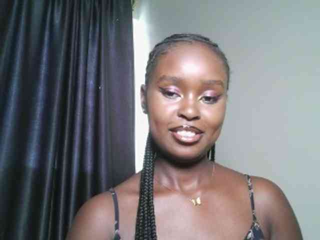 Modella: Spiceynelly