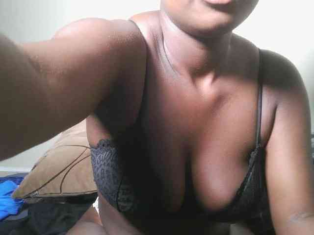 Spiceynelly webcam