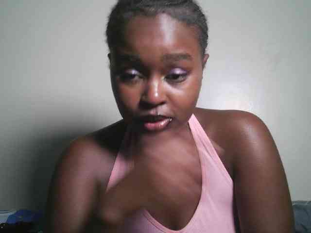 Spiceynelly webcam