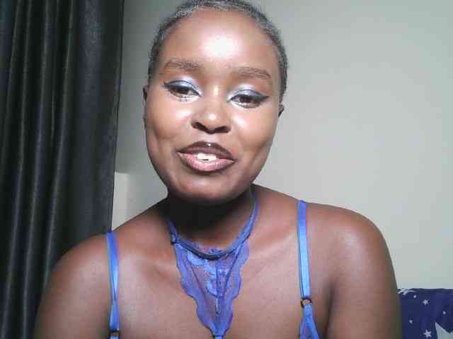 Spiceynelly webcam