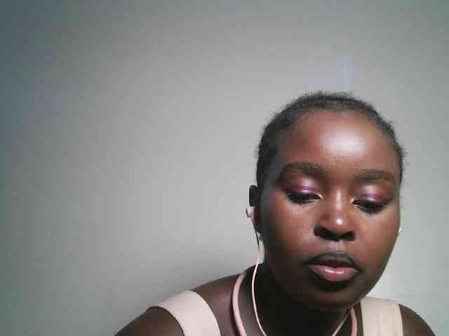 Spiceynelly webcam