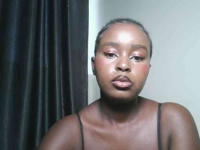 Spiceynelly webcam