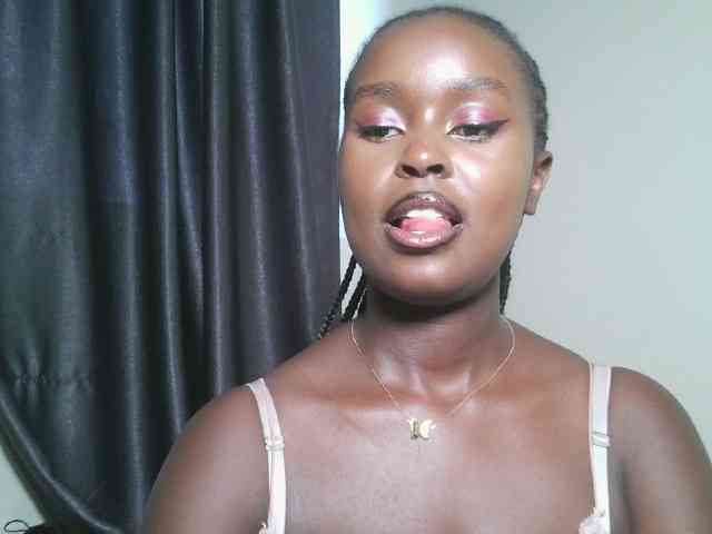 Spiceynelly webcam