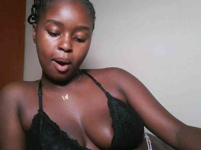 Spiceynelly webcam