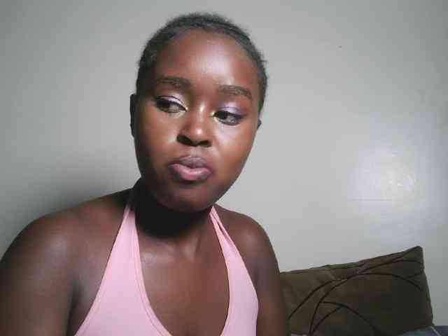 Spiceynelly webcam