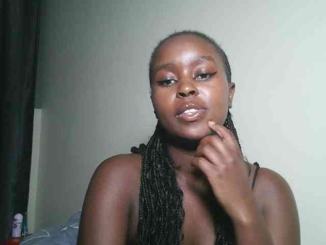 Spiceynelly webcam