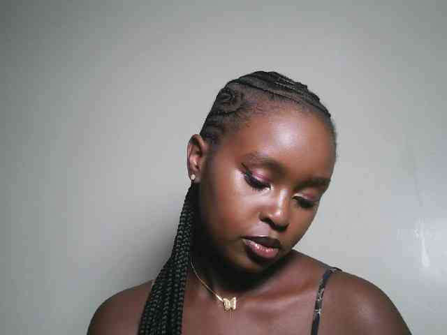 Modella: Spiceynelly