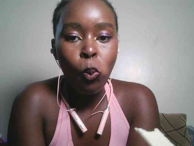 Spiceynelly webcam