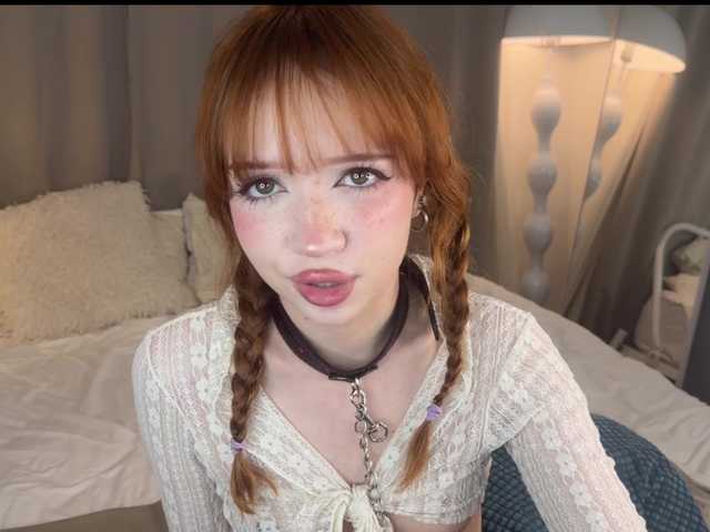 Sex chat gratuit in direct cu LolaXBambi pe BongaCams