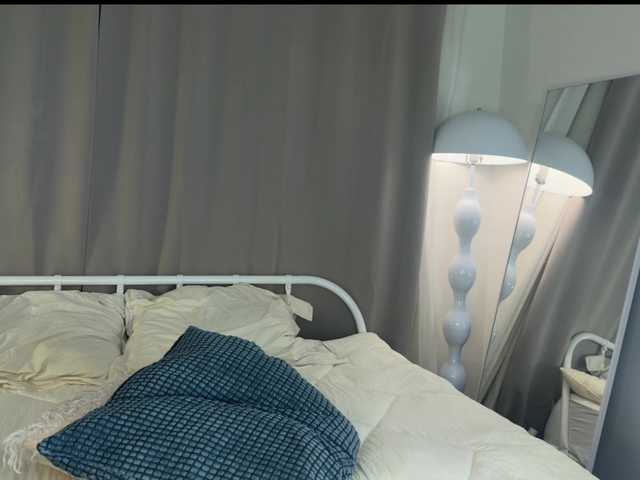 Sex chat gratuit in direct cu LolaXBambi pe BongaCams