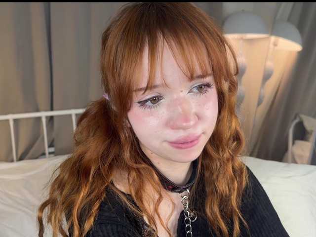 Sex chat gratuit in direct cu LolaXBambi pe BongaCams