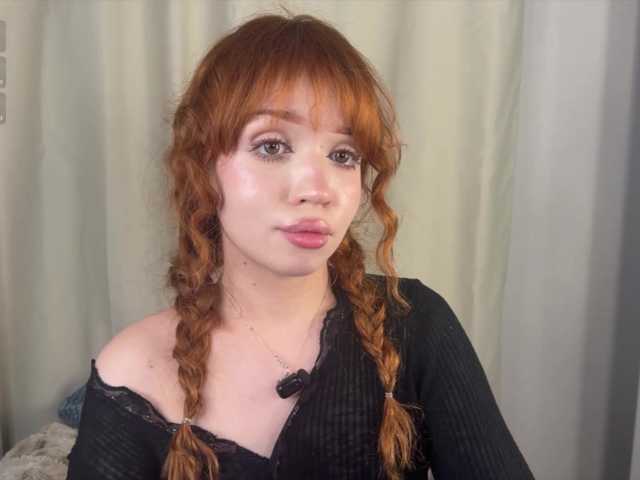 Sex chat gratuit in direct cu LolaXBambi pe BongaCams