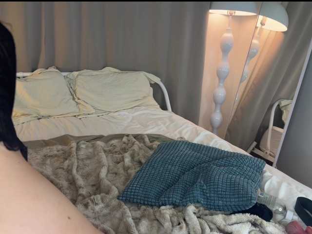 Sex chat gratuit in direct cu LolaXBambi pe BongaCams