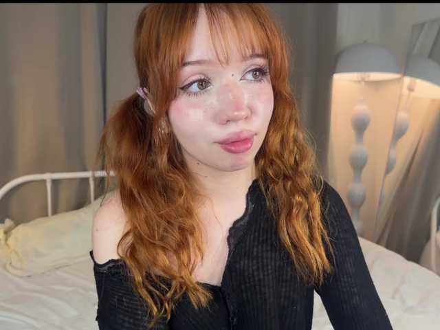 Sex chat gratuit in direct cu LolaXBambi pe BongaCams