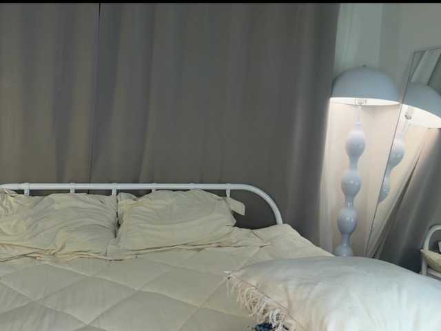 Sex chat gratuit in direct cu LolaXBambi pe BongaCams