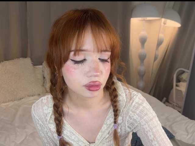 Sex chat gratuit in direct cu LolaXBambi pe BongaCams