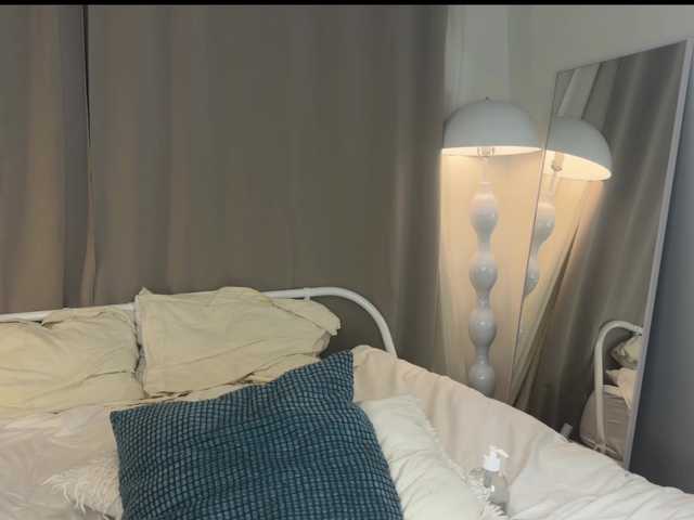  LolaXBambi chat room