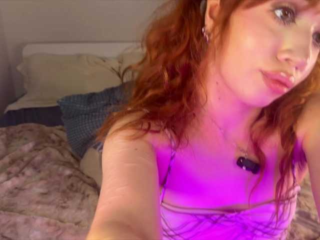 Sex chat gratuit in direct cu LolaXBambi pe BongaCams
