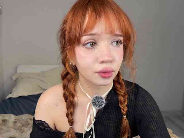 LolaXBambi webcam