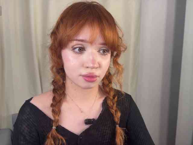 LolaXBambi webcam