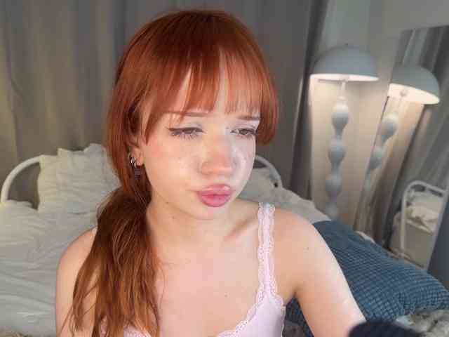 LolaXBambi webcam