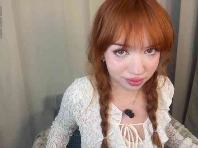 LolaXBambi webcam