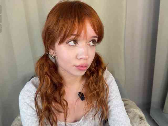 LolaXBambi webcam
