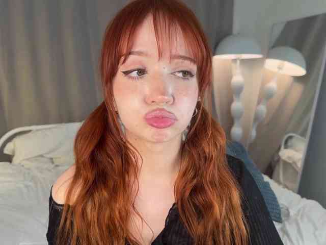 LolaXBambi webcam