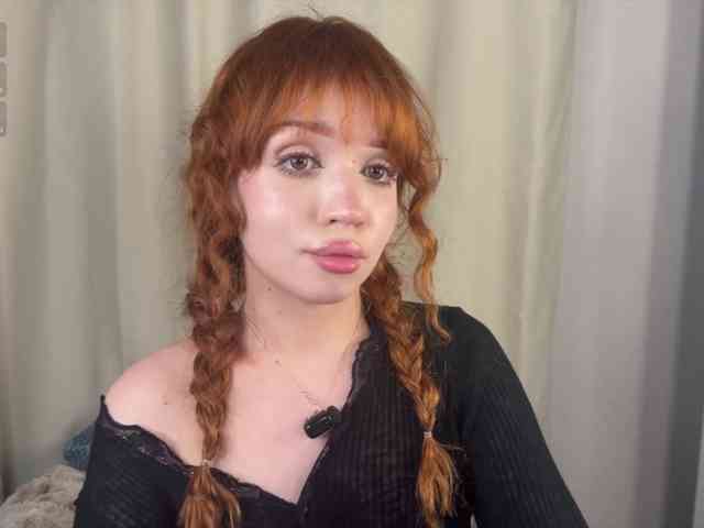 LolaXBambi webcam