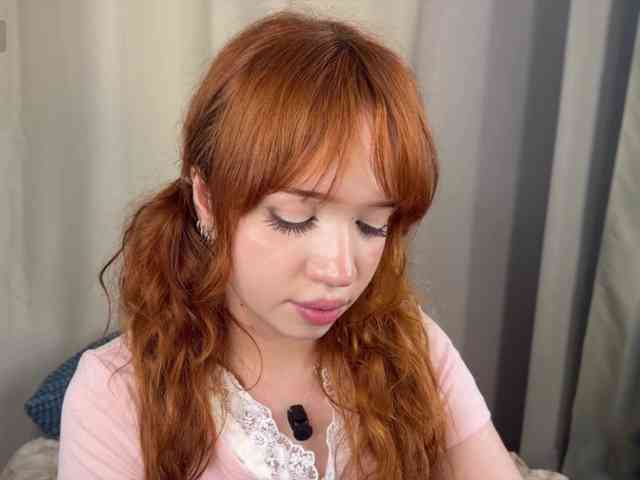 LolaXBambi webcam