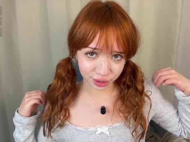 LolaXBambi webcam