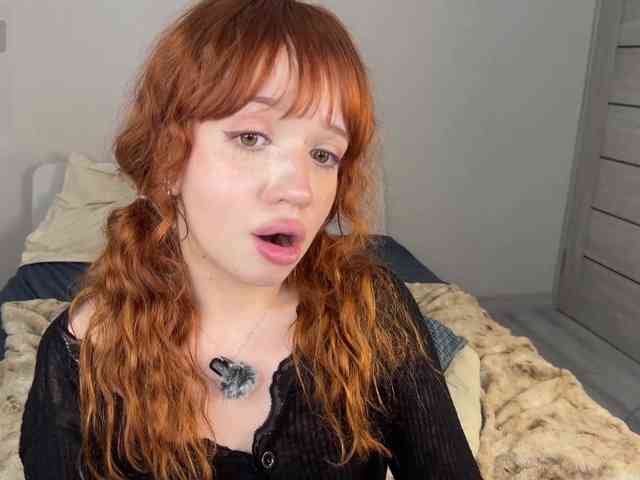 LolaXBambi webcam