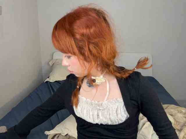 LolaXBambi webcam
