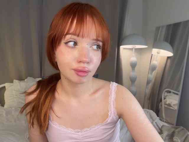 LolaXBambi webcam