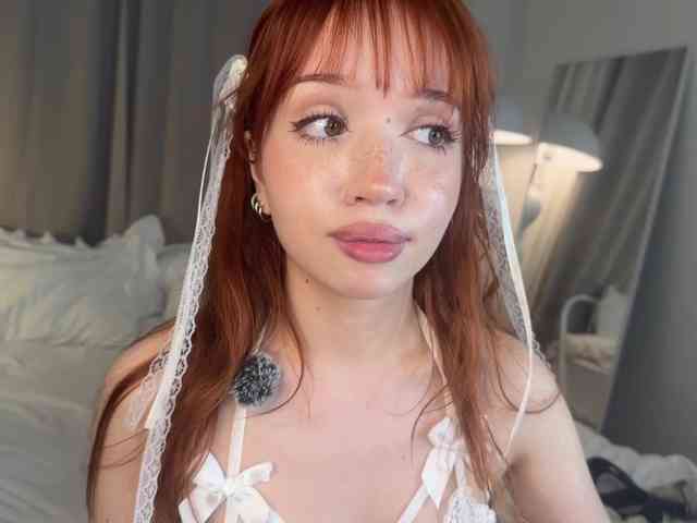 LolaXBambi webcam