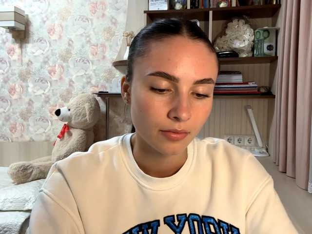 CarleenKnappe live cam on BongaCams