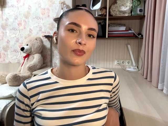 CarleenKnappe live cam on BongaCams