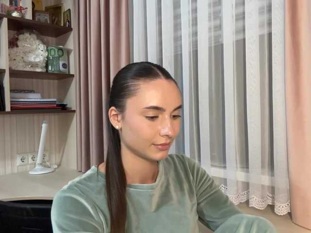 CarleenKnappe live cam on BongaCams