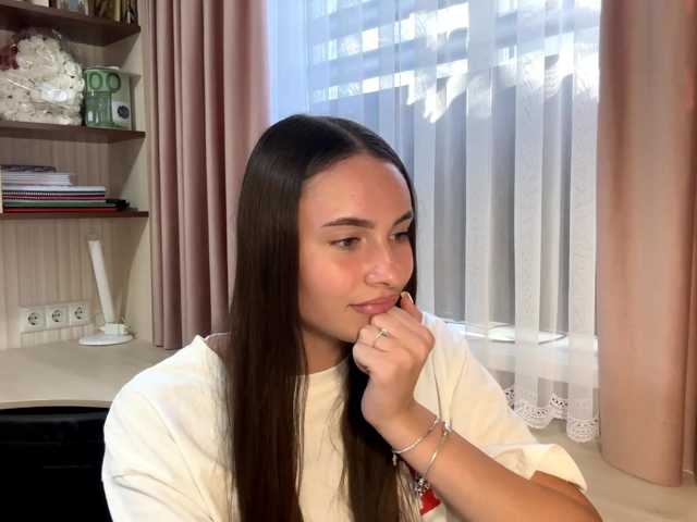 CarleenKnappe live cam on BongaCams