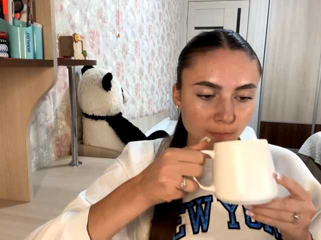 CarleenKnappe live cam on BongaCams