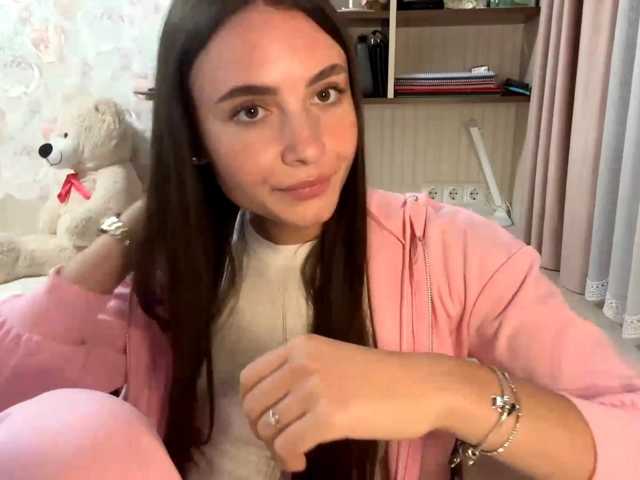 CarleenKnappe live cam on BongaCams