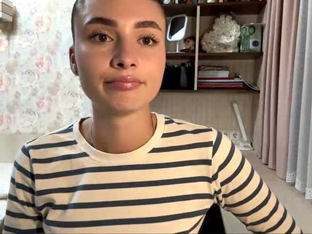 CarleenKnappe live cam on BongaCams