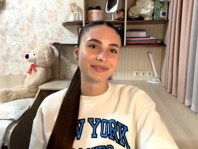 CarleenKnappe live cam on BongaCams