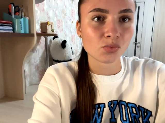 CarleenKnappe live cam on BongaCams