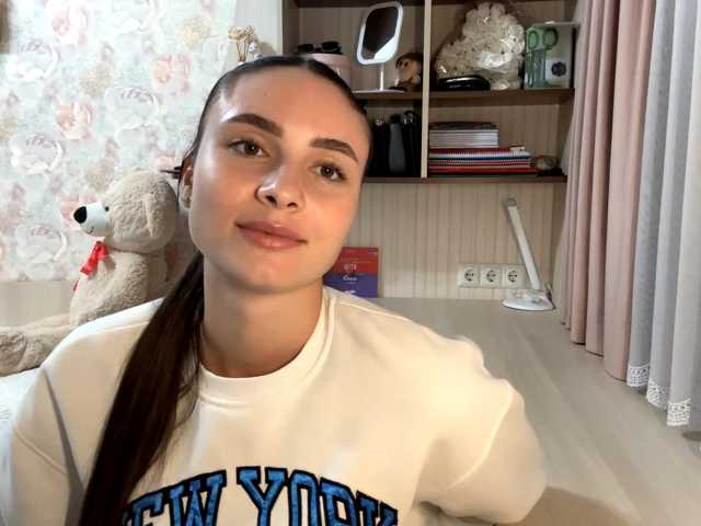 CarleenKnappe live cam on BongaCams