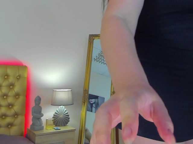 TrishaDarks live cam on BongaCams