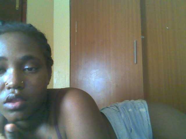 Sexydolly2 webcam bongacams model stream image